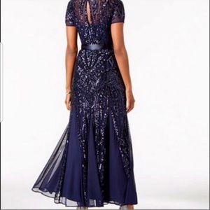 Gorgeous R & M Richard’s Formal Sequins Navy Dress size 14
